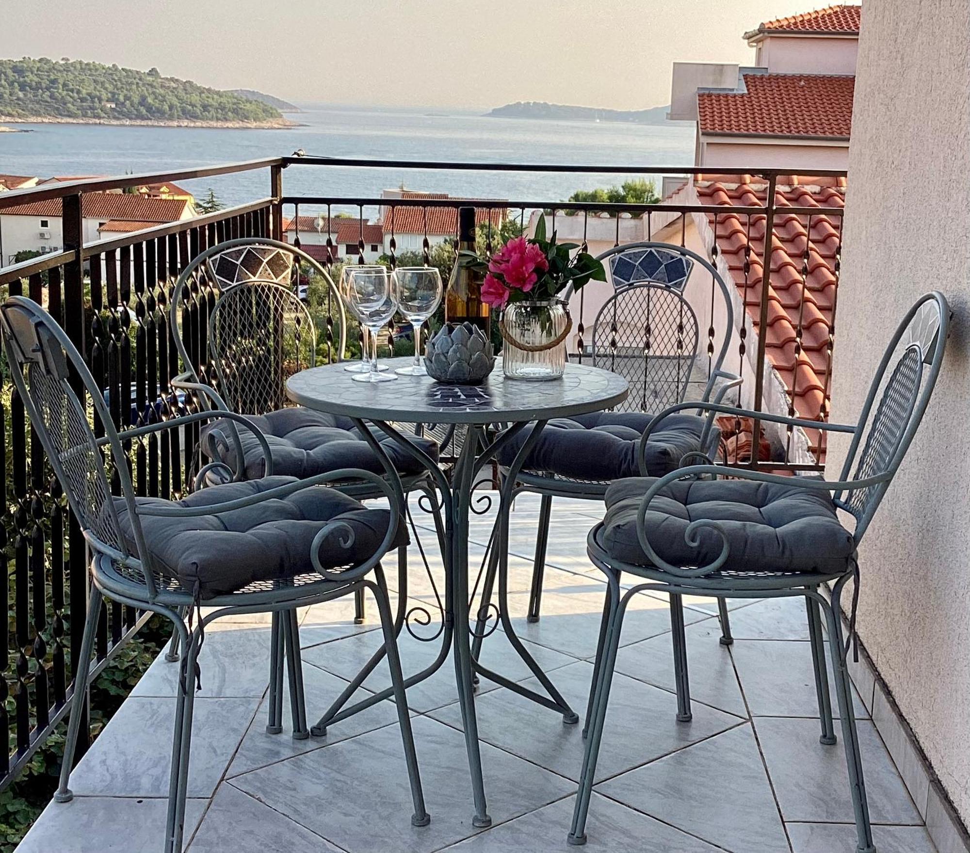 Apartmani Mate Rogoznica  Ngoại thất bức ảnh
